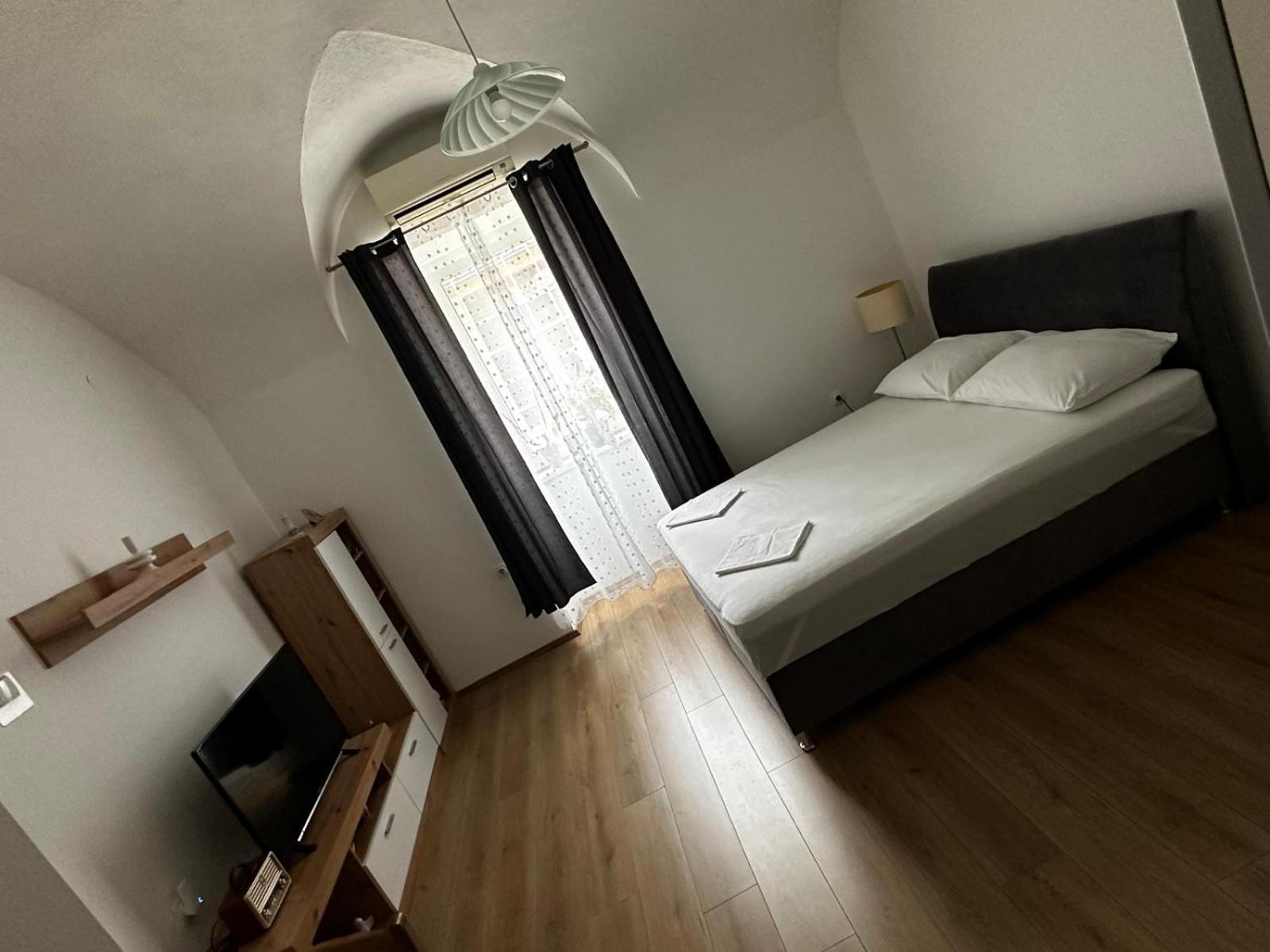 Studio Apartman Grga Сень Экстерьер фото