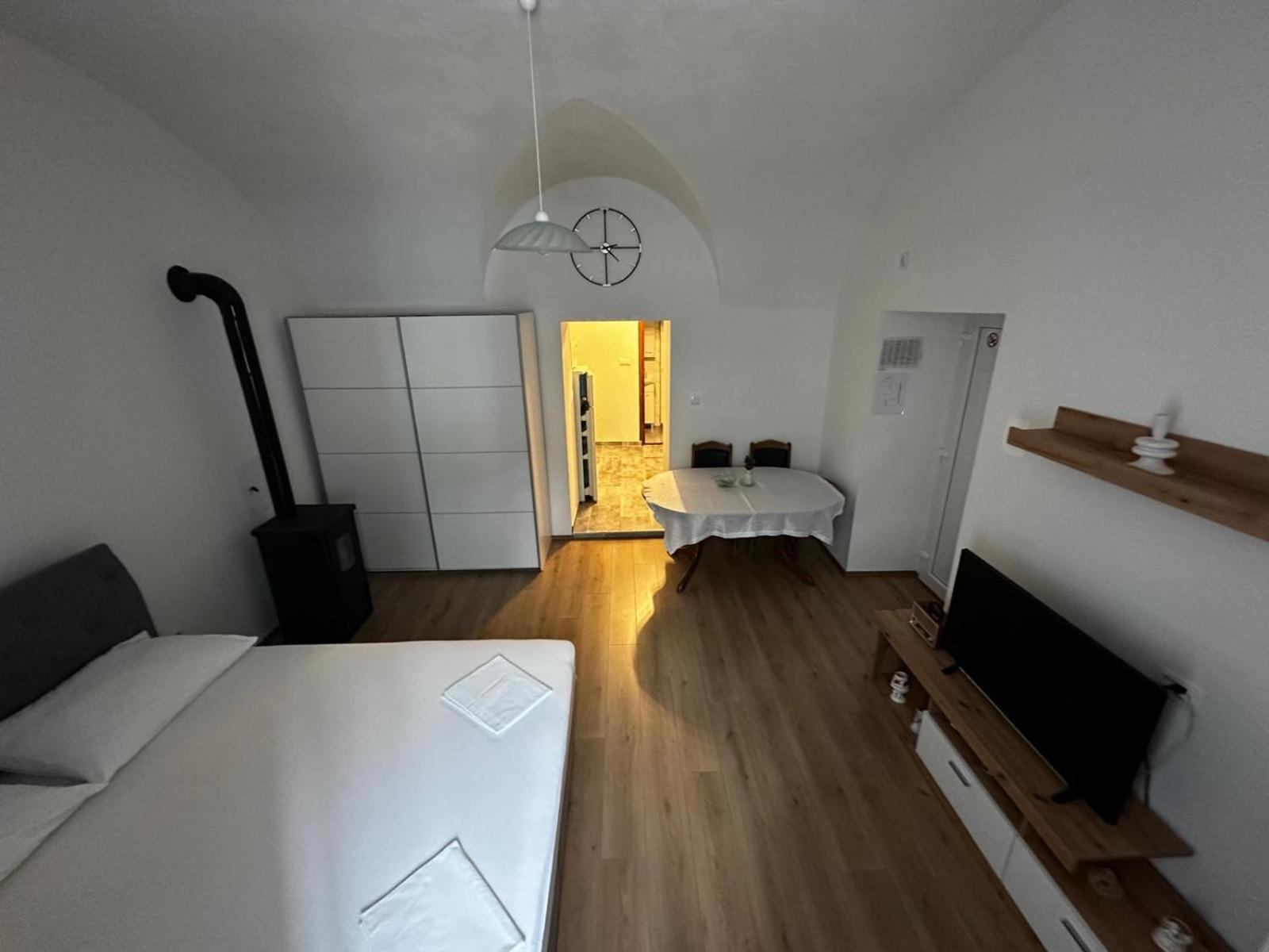 Studio Apartman Grga Сень Экстерьер фото